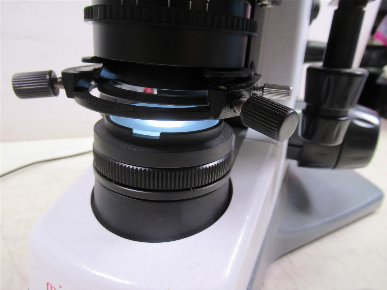 Micros MC100LED Laboratory Microscope Base Unit with Mechanical Stage XY Axis