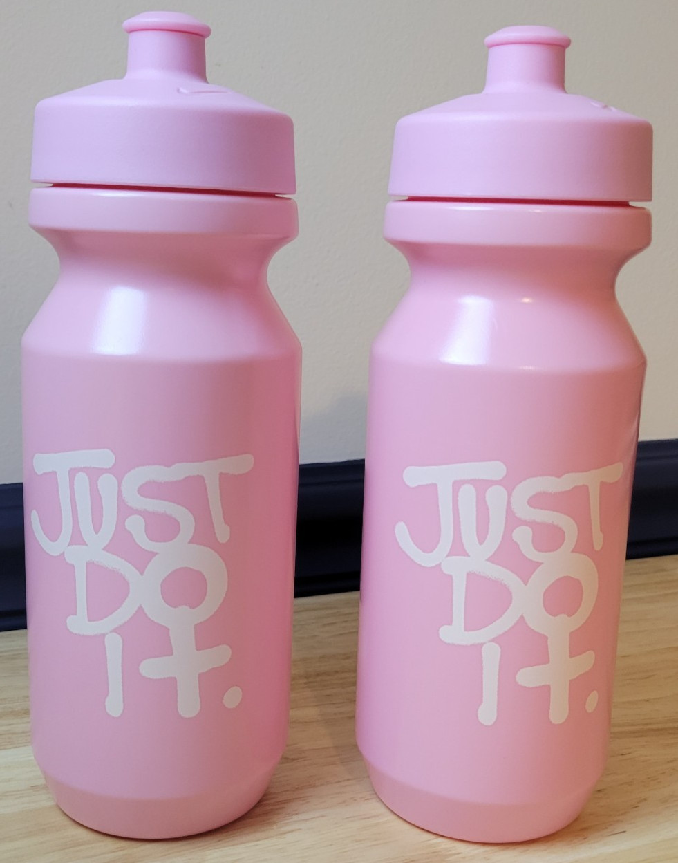 Nike Big Mouth Graphic Water Bottle 22oz Pink White Lot of 2