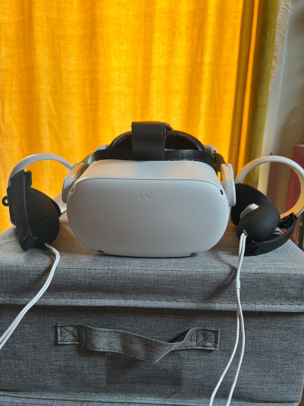 Meta Oculus Quest 2 128GB Virtual Reality Headset W/ Controllers - Elite Strap