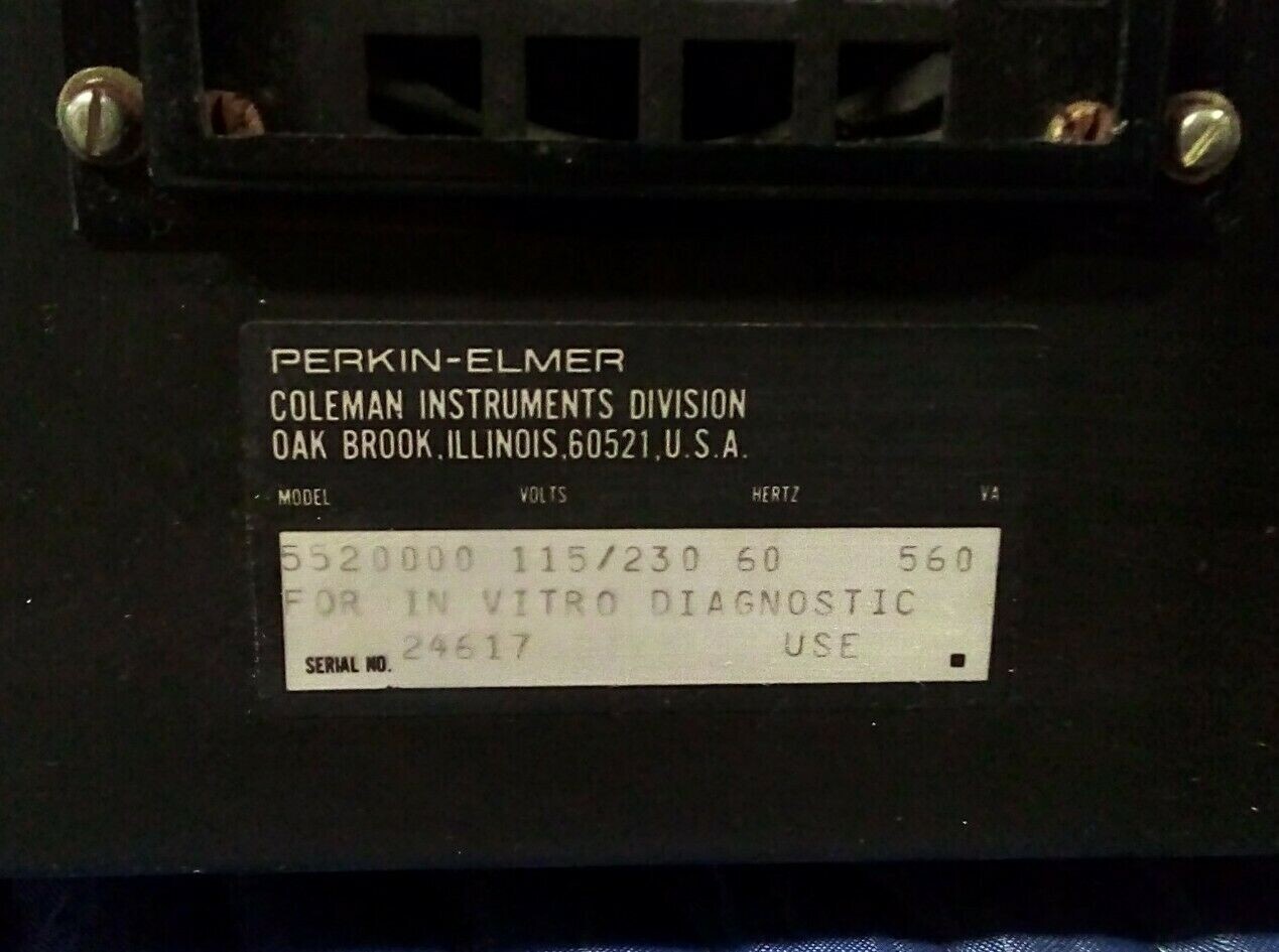 Perkin Elmer Coleman Instruments Model 552 Spectrophotometer