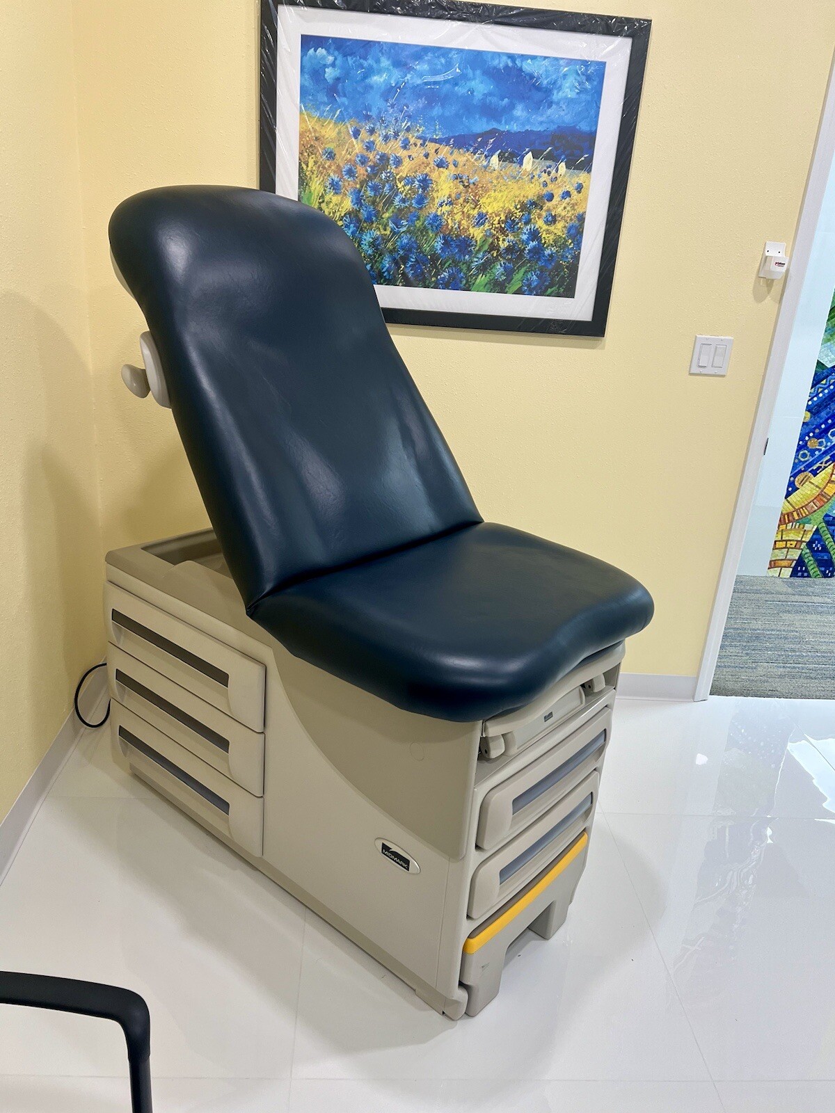 Midmark Ritter 604 Exam Table New Color Upholstery
