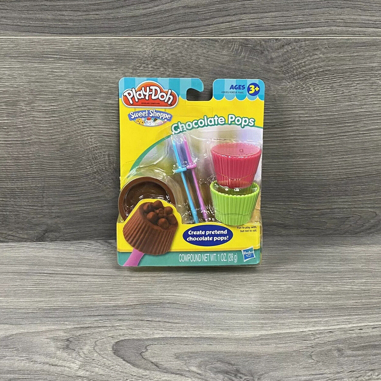 Play-Doh Sweet Shoppe Chocolate Pops Set Create Pretend Chocolate Pops!