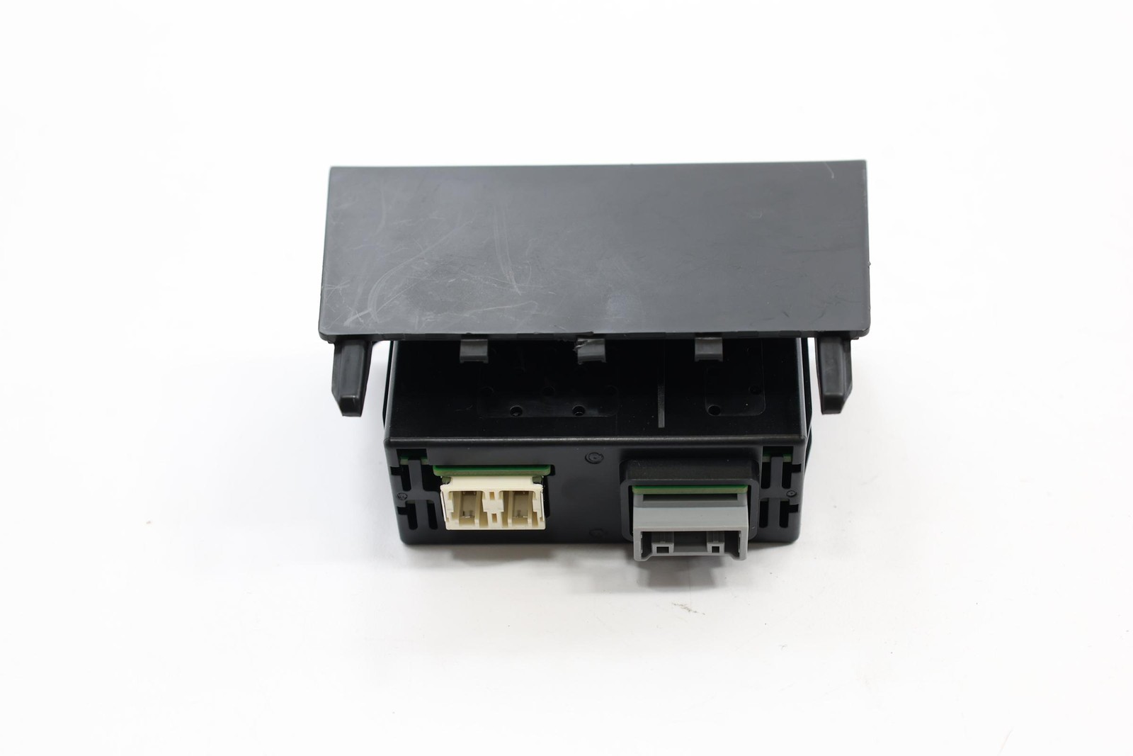 2021 - 2023 MAZDA CX-9 CENTER CONSOLE AUXILIARY CONNECTIVITY CONTROL PANEL OEM