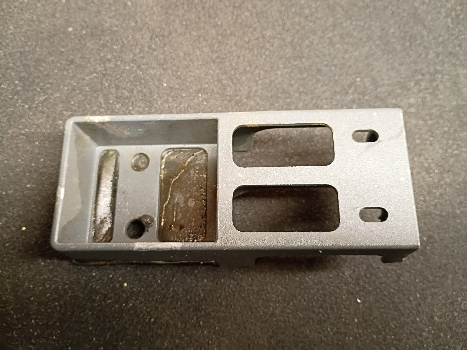 Treadmill Rear Roller Bracket - see compat inside