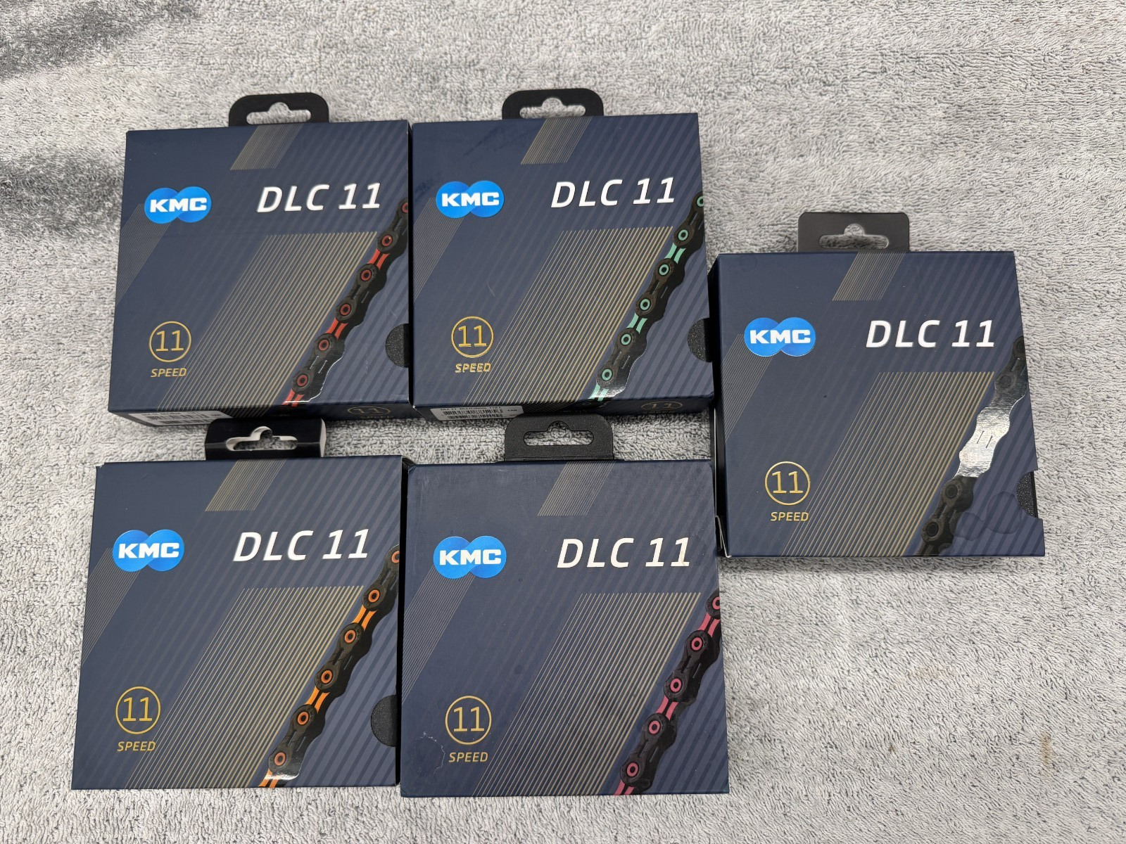 KMC DLC 11 Speed Mountain / Road Bike Chain Fits: SRAM Shimano Campy - 118 Links