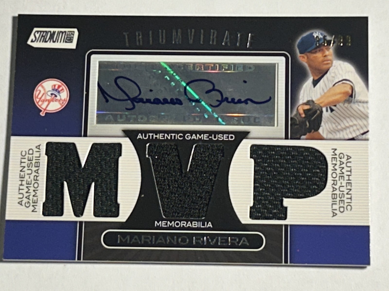 Autographed Mariano Rivera Yankees Baseball Card 2008 TOPPS CERTIFIED TA-MR MINT