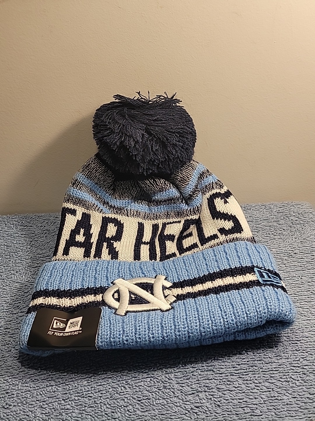 North Carolina Tar Heels Winter Knit Hat – Thermal Fleece Lined Beanie with Pom