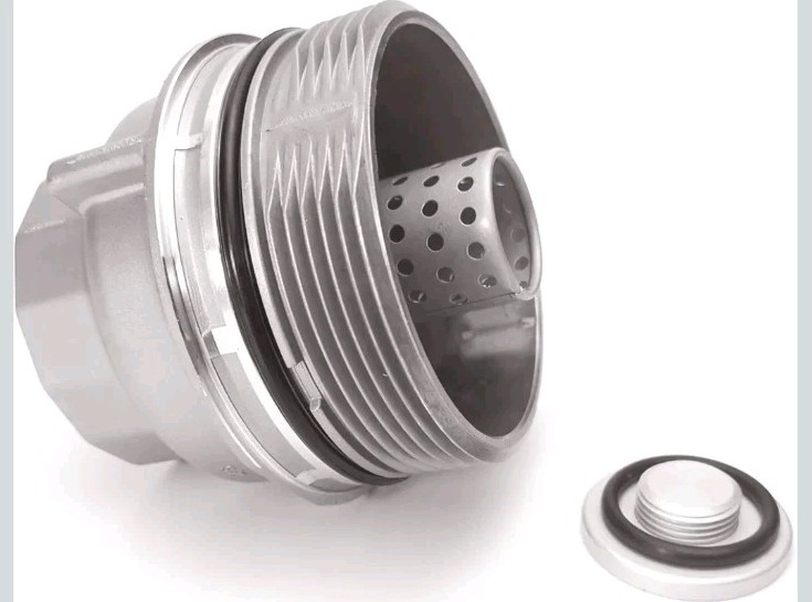 15620-31060 Oil Filter Housing Cap for Toyota Tundra Rav4 4Runner Tacoma 10-18..