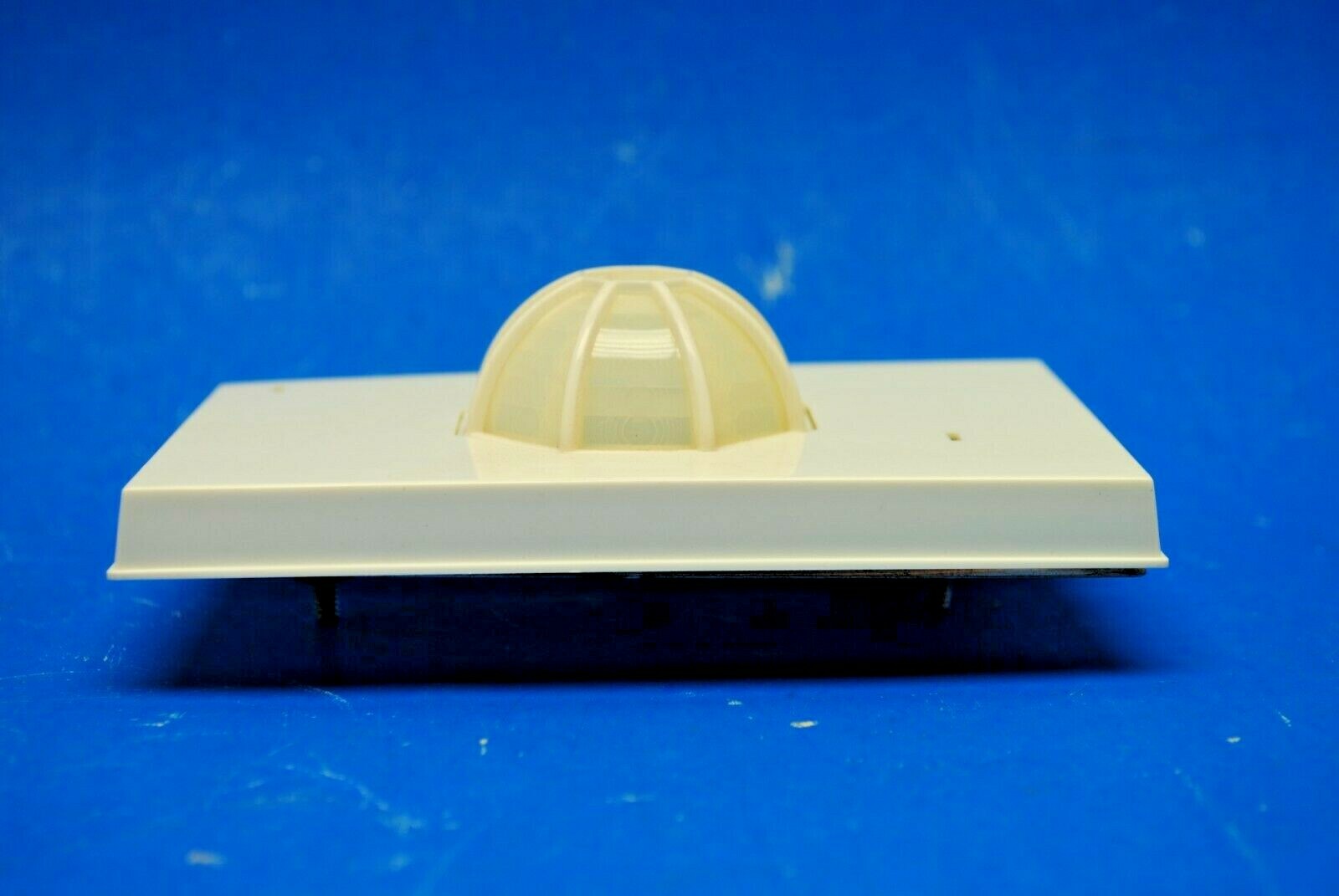 Universal Energy Control Model PIR-1000 Passive Infrared Occupancy Sensor 24 VDC
