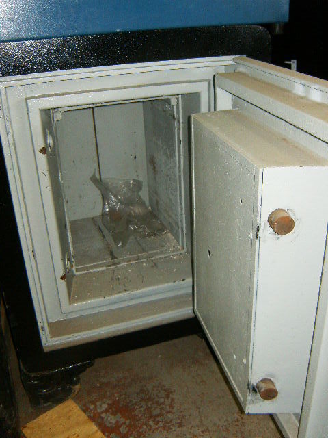 SARGENT & GREENLEAF BURGLER & FIRE SAFE