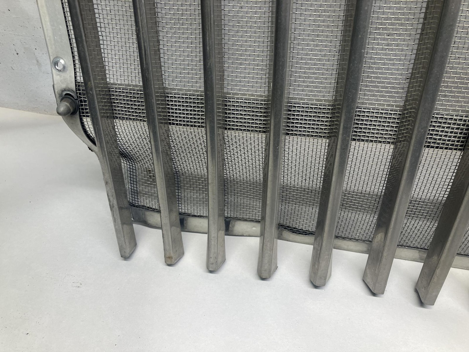 1997-2011 International 9200 Grille - Used