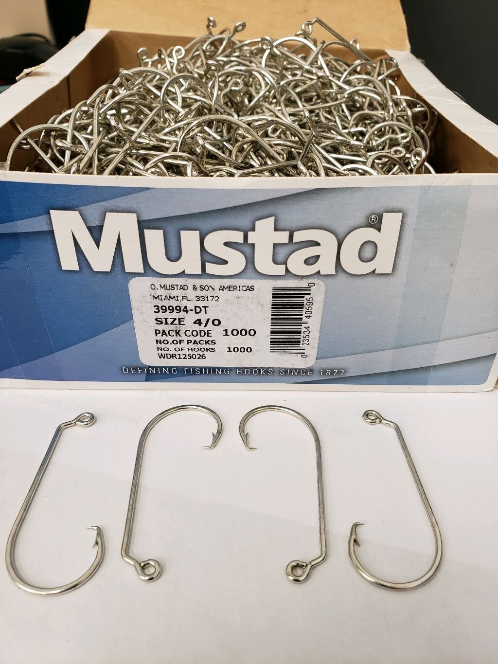 Mustad Saltwater Jig Circle Hooks, 60 Degree  39994DT 4/0   100 Pack Do It molds