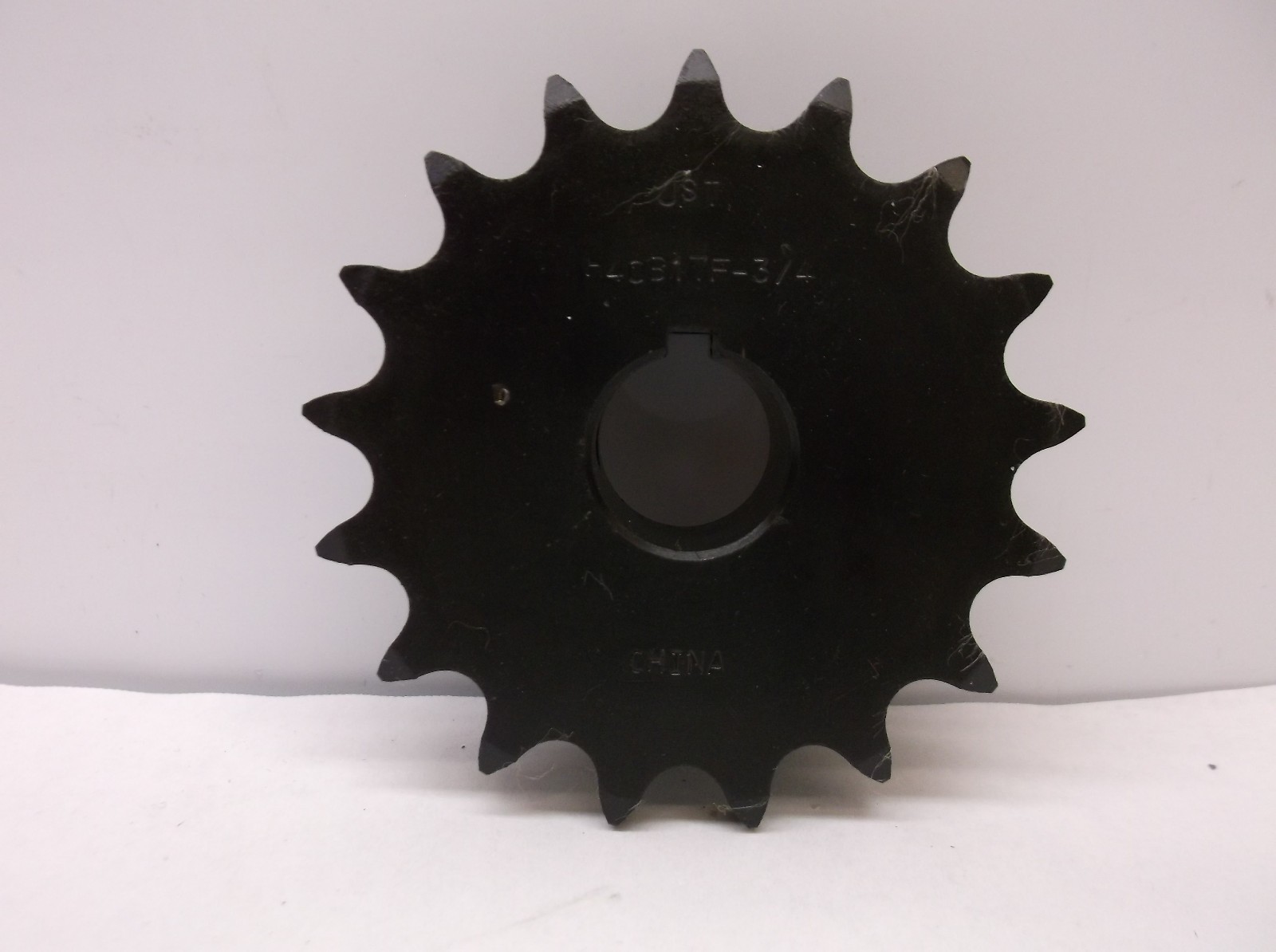 New TSUBAKI 40B17 Sprocket  Plain #40 OD 2.980 In