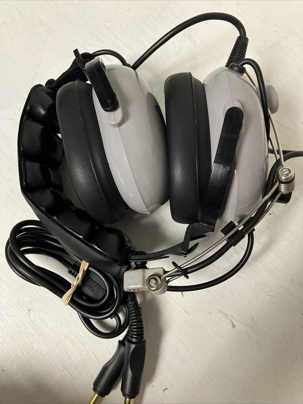 softcomm prince c-45-20 Active Noise attenuating aviation headset