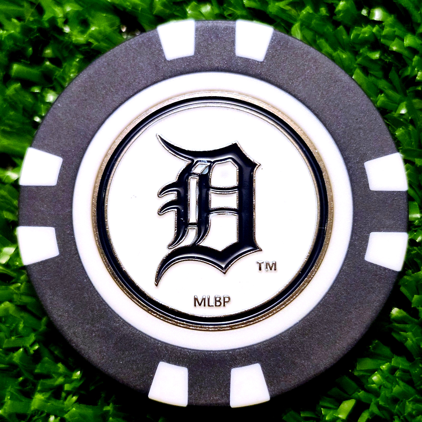 MLB Detroit Tigers Golf Ball Marker Magnetic Poker Chip New