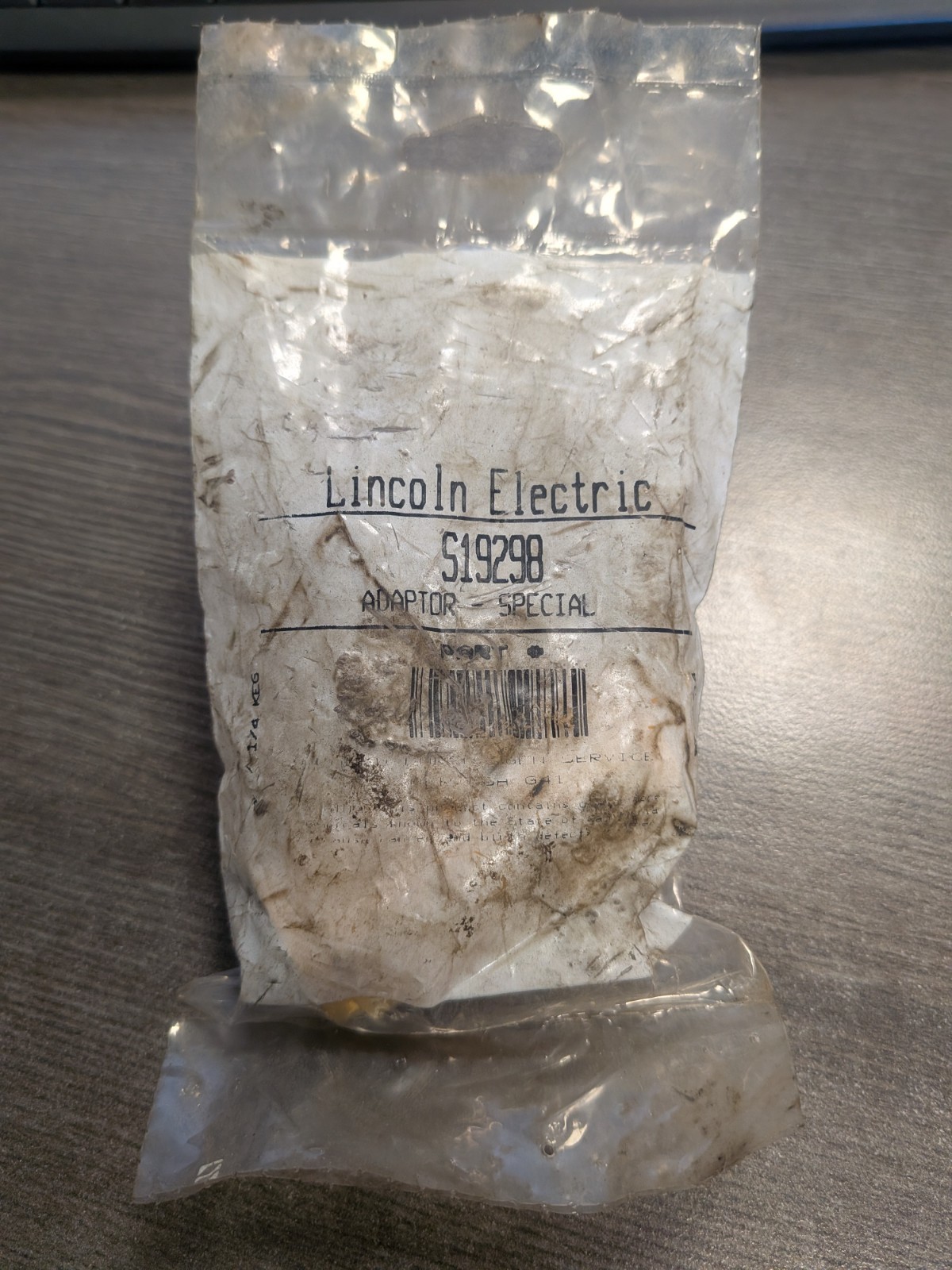 Lincoln Electric S19298 Gas Regulator Adapter, New in sealed bag