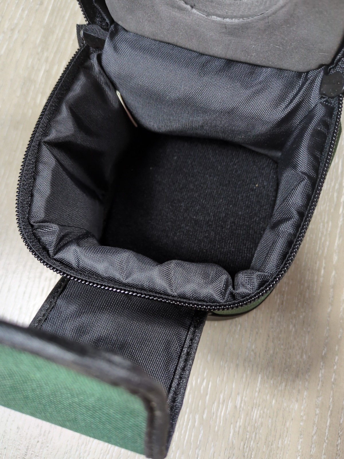 Sigma LS-542N Soft Padded Lens Case - Approx Int. Dimensions
