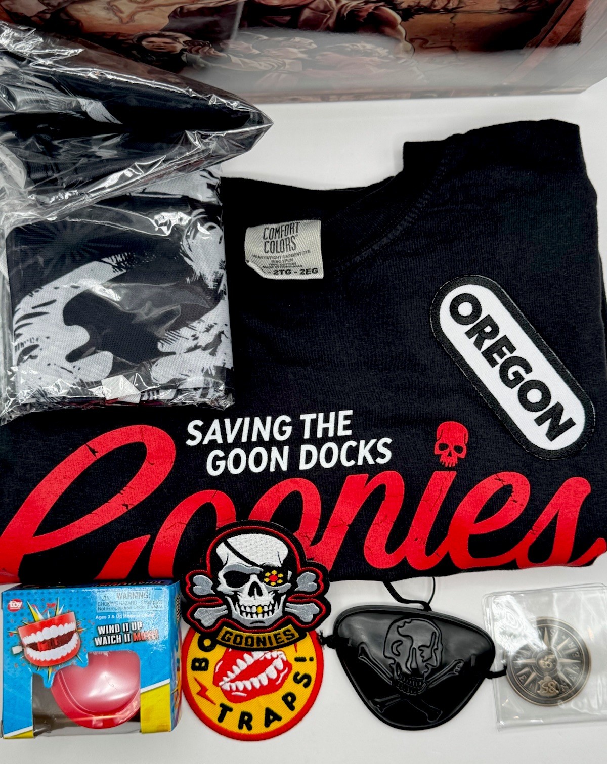 The Goonies 40th Anniversary Gone Dock Collectors Box Limited Edition 2XL