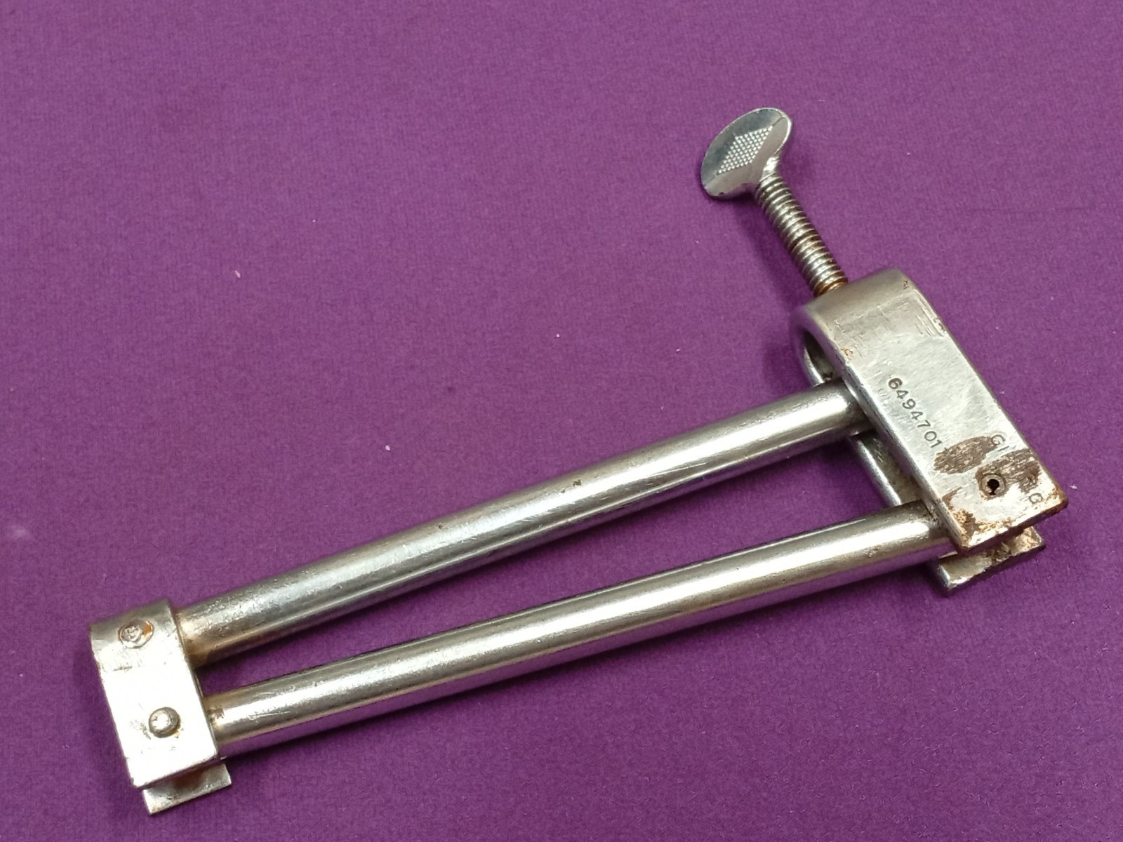 Vintage Girling Flexi Brake Hose Pipe Clamp 64947017