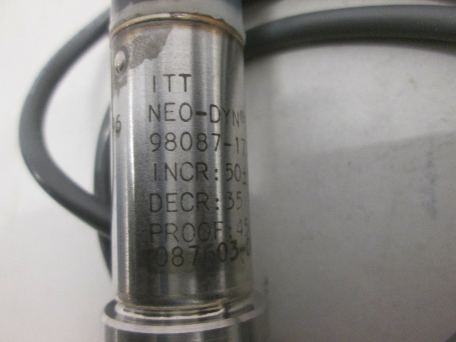 ITT Neo-Dynamics, Pressure Switch, 98087-173P5S111, Used