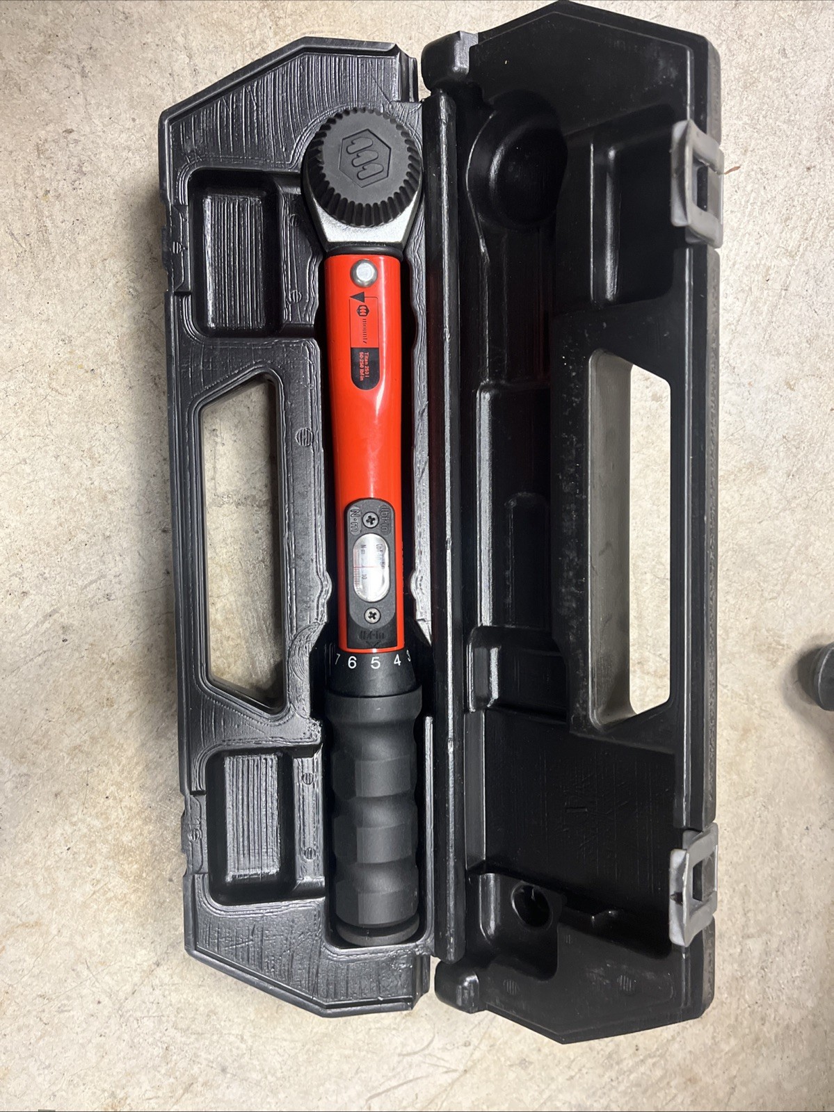 Mountz 280011 Titan 250i Adjustable Click Torque Wrench 3/8 Sq. Dr 50-250 lbf-in