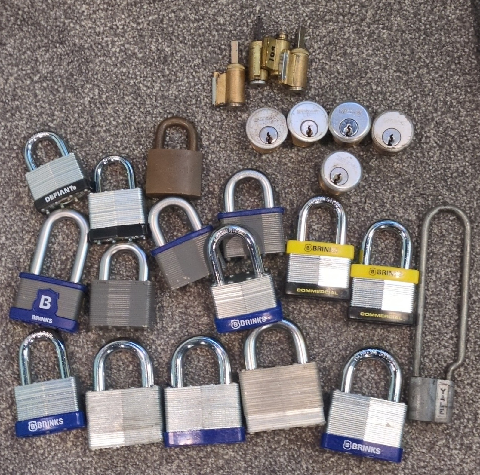 Lot Of Locks, No Keys. 16 Padlocks 5 Mortise 4 KIK. Brinks/Masterlock/Yale/Etc