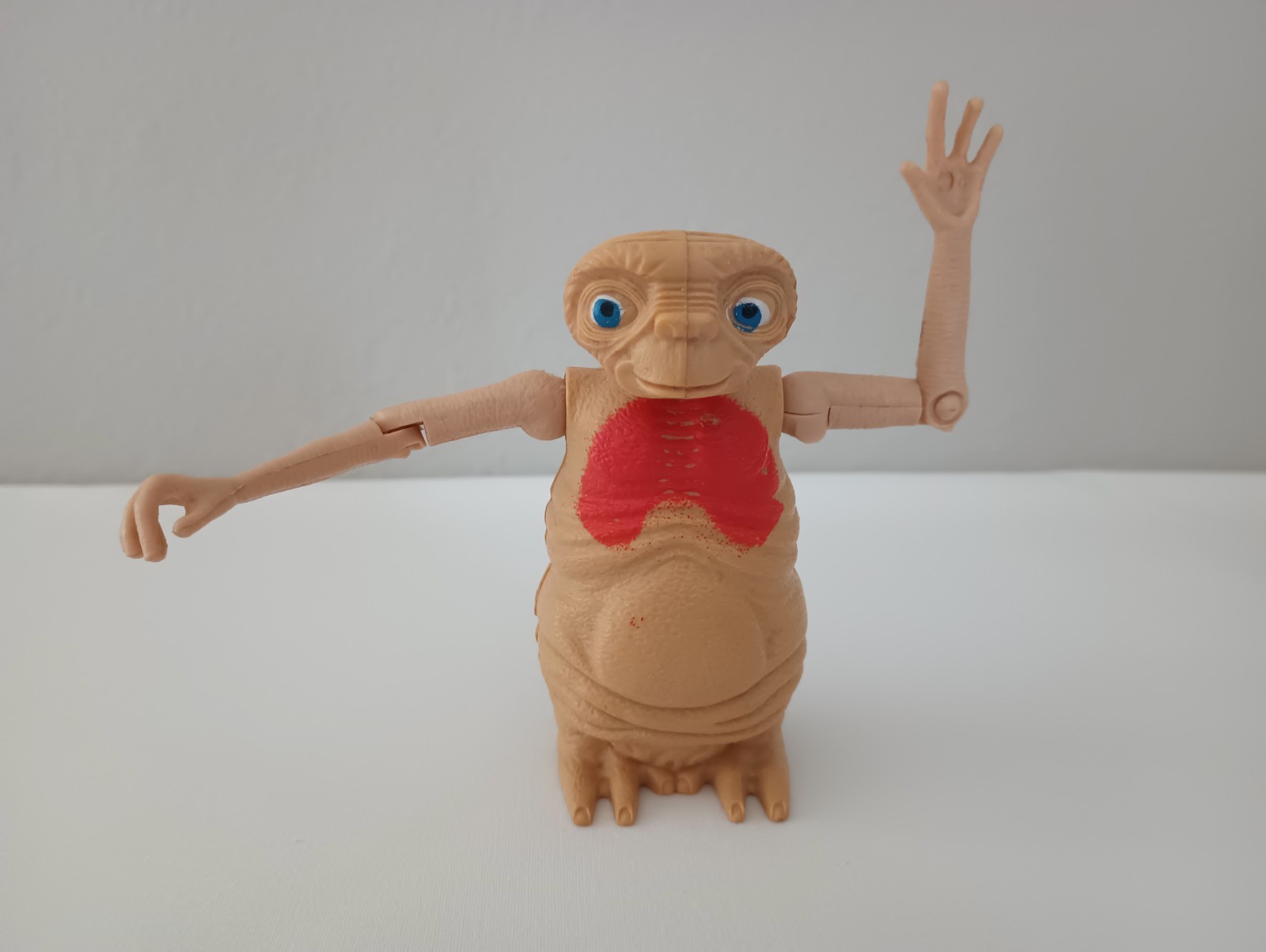 1982 E. T. Photo Button New in Package & Mechanical E.T. Plastic Figure