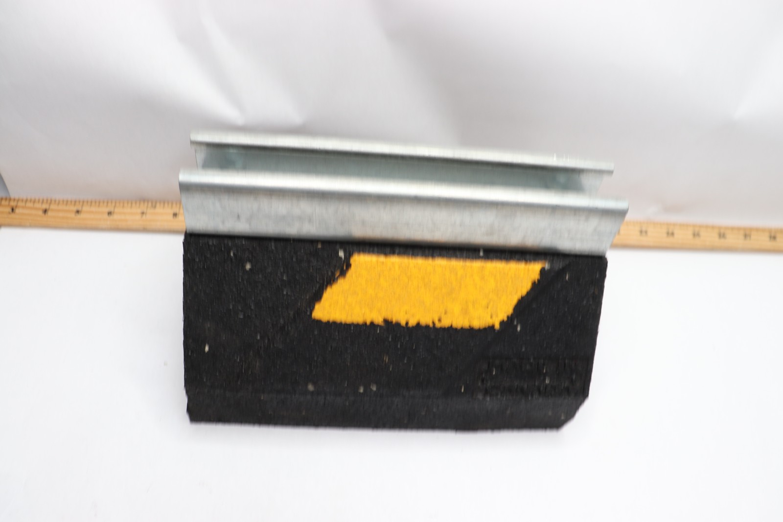 Wheel Chock 9-1/2 x 6-1/8 x 6-1/8"