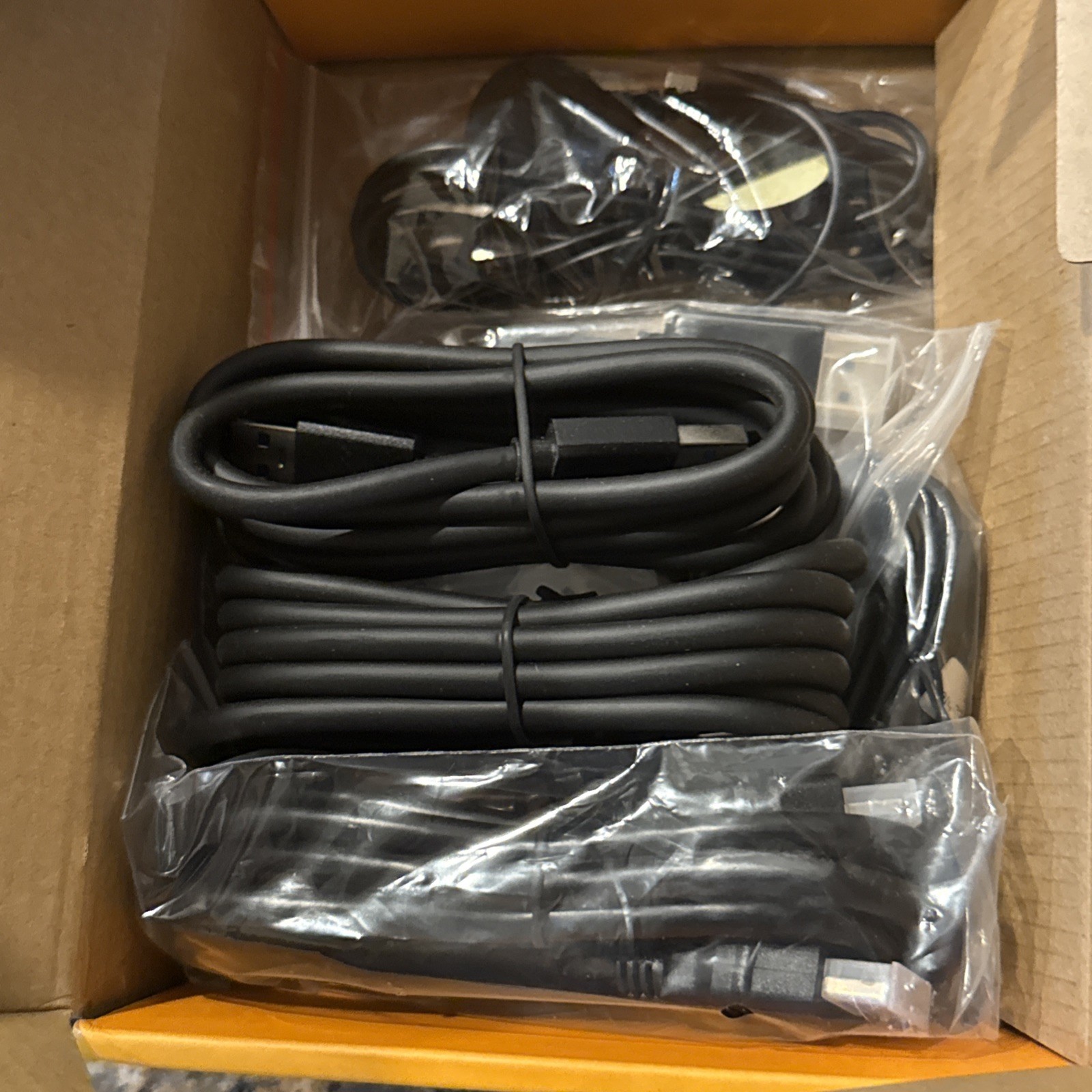 USB 3.0 Dual Monitor KVM Switch With Remote And Cables Hdmi 2x2 Kceve 2 Pc