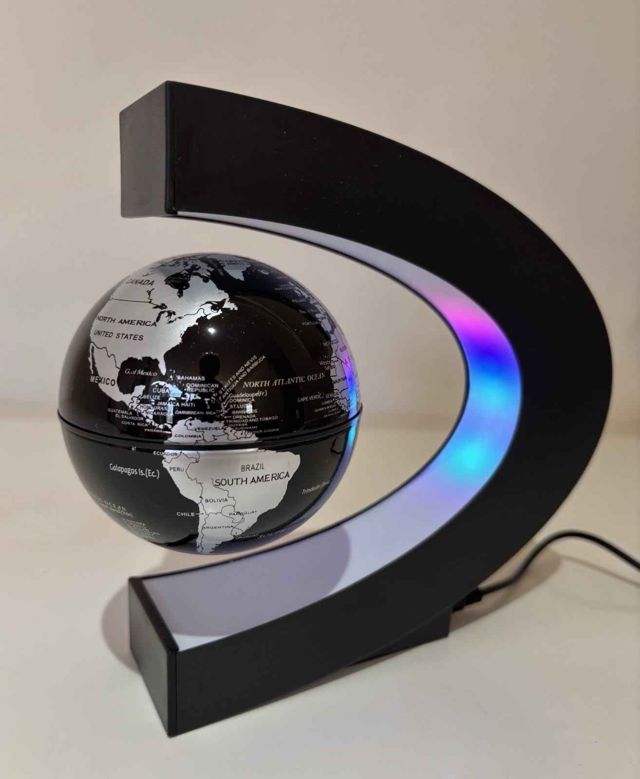 Magnetic Levitating Floating Globe with LED Lights, Cool Gadgets C Frame Globe L