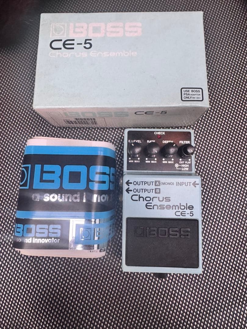 BOSS CE-5 Chorus Ensemble Effects Pedal Good Condition with Box & Accessories