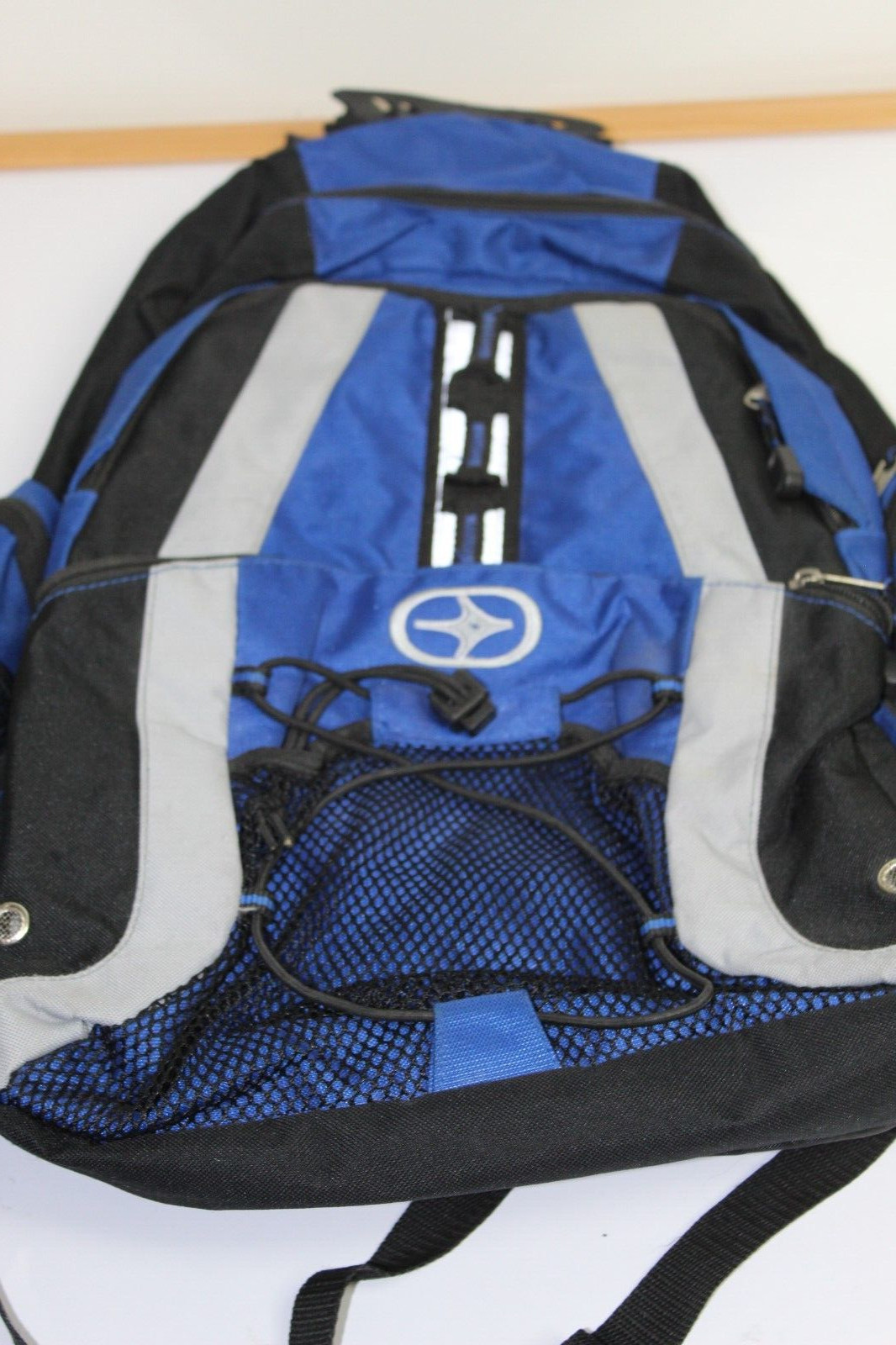 Eastsport Backpack Hiking Air Pack Many Pockets 20 x 17 x 6"