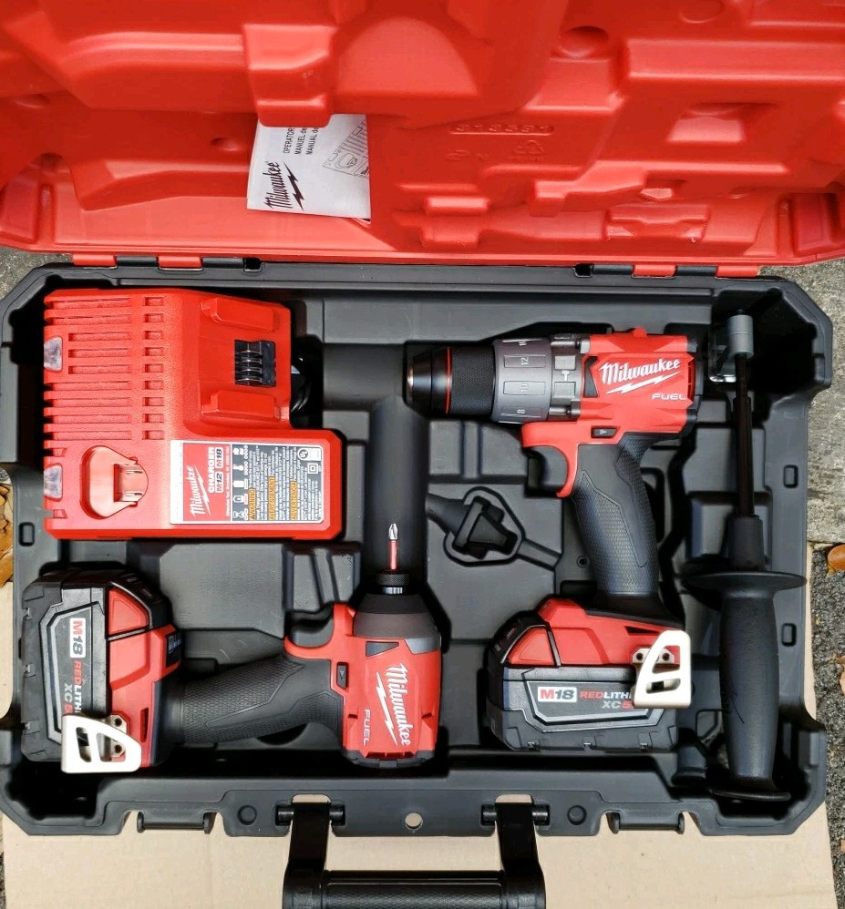 MILWAUKEE 18v FUEL 2997-22 BRUSHLESS 2-TOOL KIT-HAMMER DRILL & IMPACT