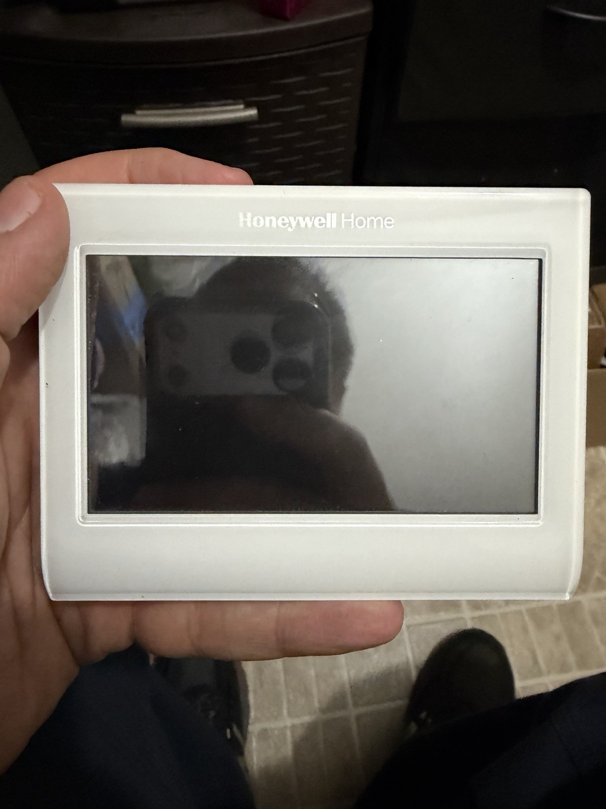 Honeywell Prestige HD 7-Day Programmable Thermostat (THX9421R5021WW)