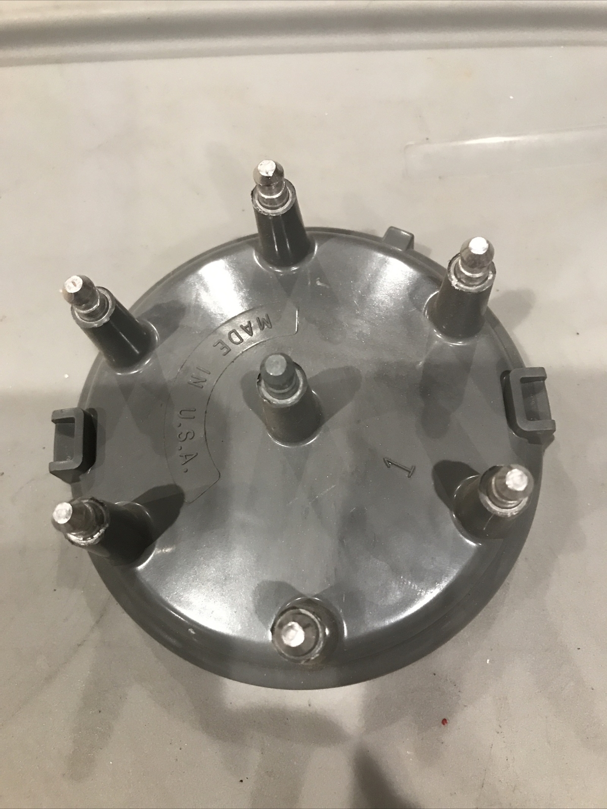 Mighty 4-333 Made In USA Distributor Cap NOS