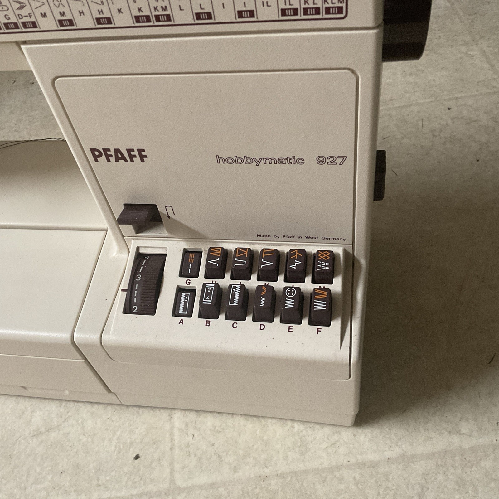 PFAFF hobbymatic 927 sewing machine