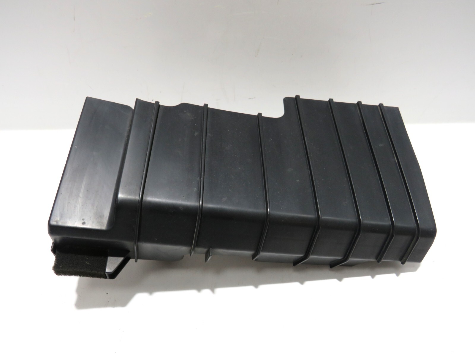 HYUNDAI TUCSON 2018-20 NEARSIDE AIRCON RADIATOR TRIM 1.6l 16v GDI PetrolR5314/72