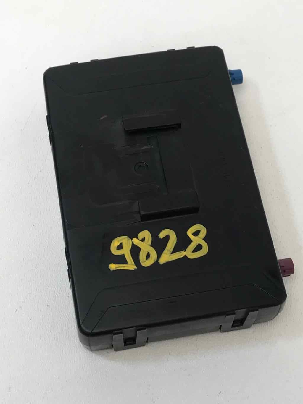 Fits 15 16 17 NISSAN ROGUE Front Right Dash Telematic Control Module 282755AA2A