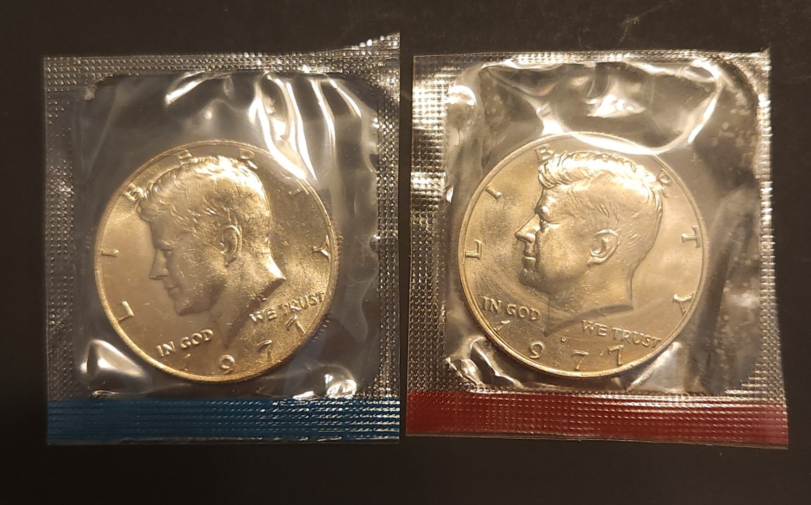 1977  P & D Kennedy Half dollar in US Mint Cello 2 Coin Set Free Shipping