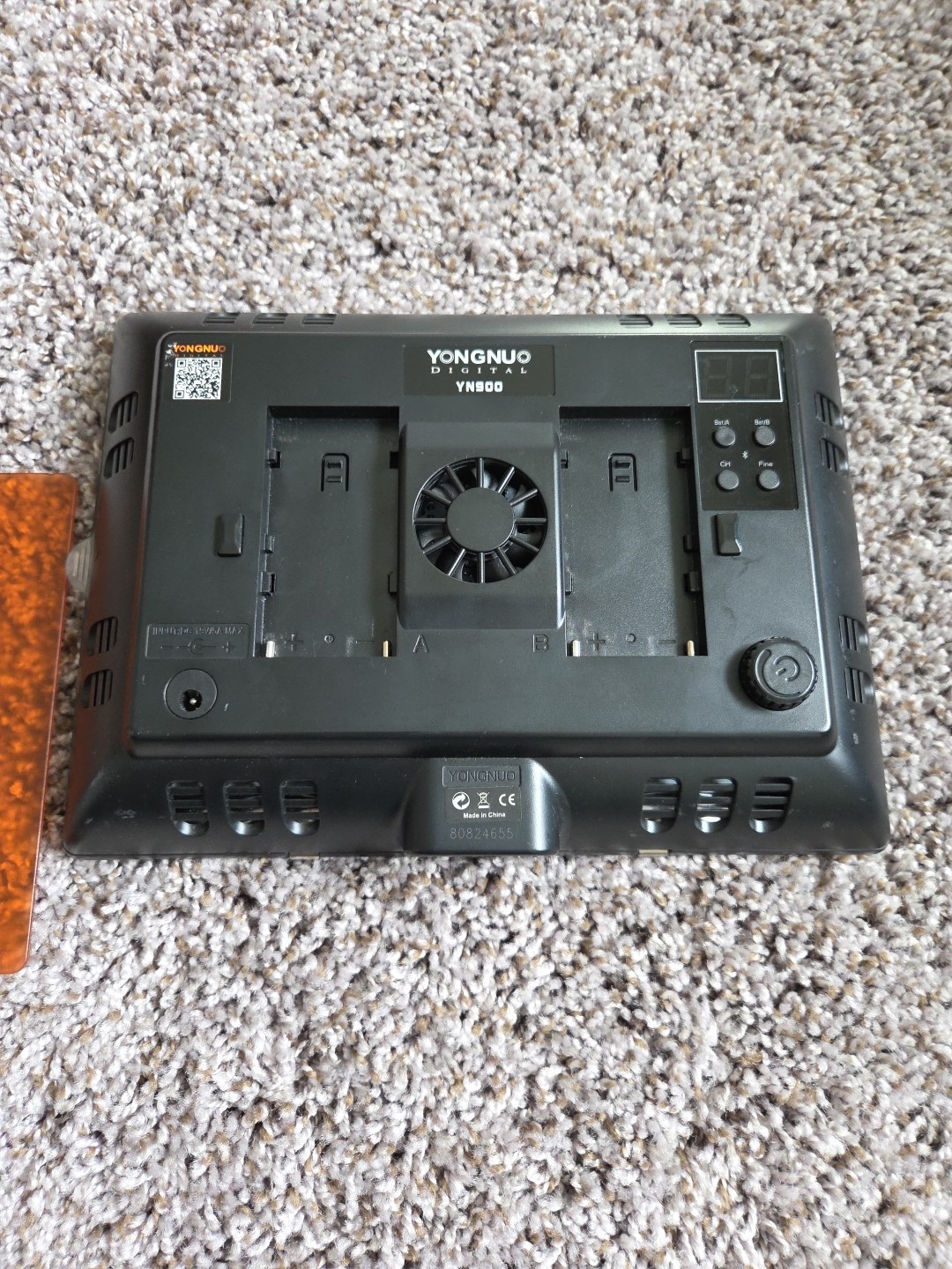 YONGNUO YN900 Wireless LED Studio Video Panel Light Only