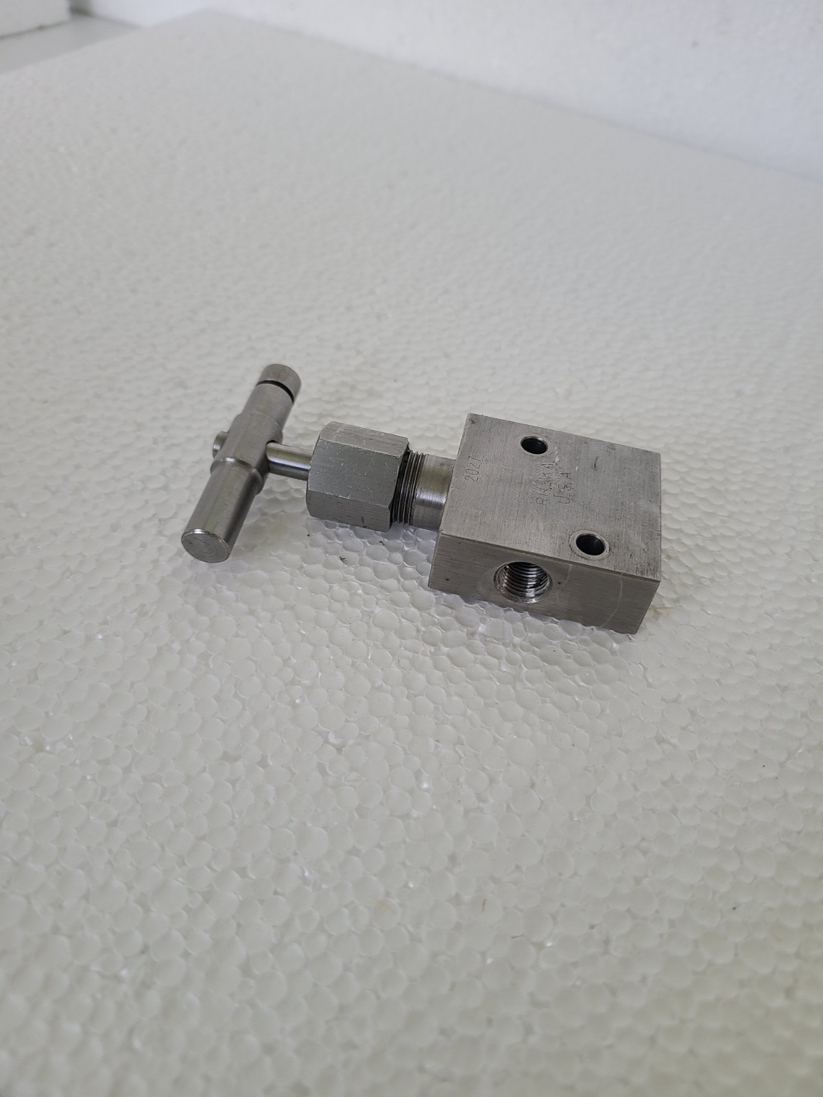 Ruska 2027 1/8" NPT 2-WAY Valve
