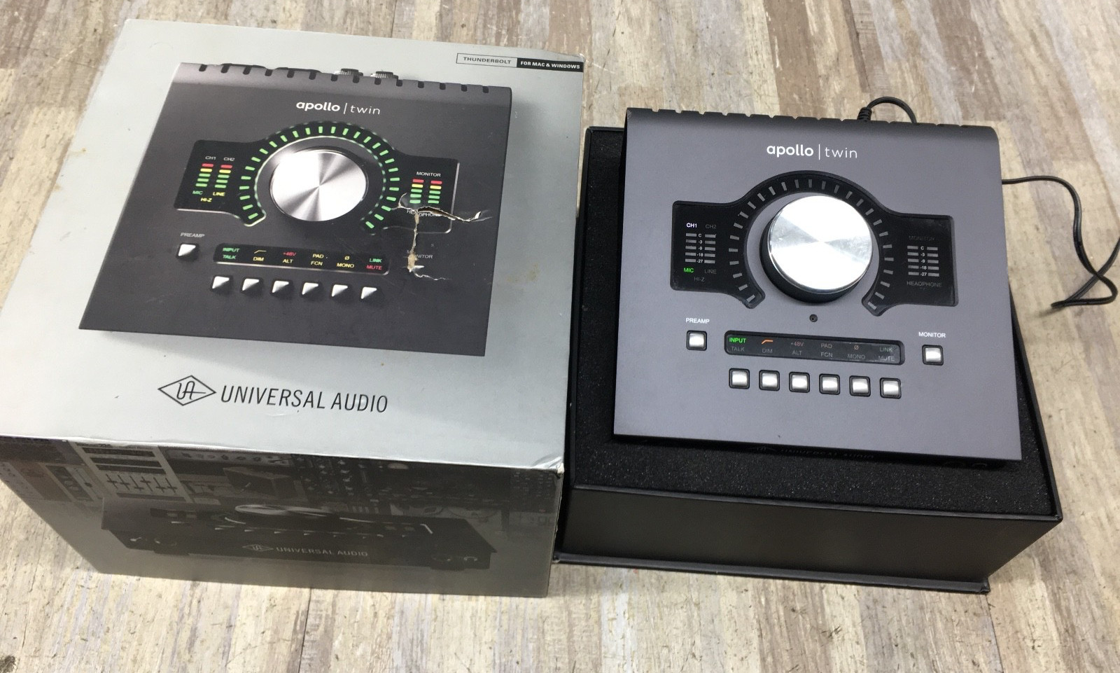 UNIVERSAL  Audio Apollo Twin MKII UAD-2 Duo Core Thunderbolt Audio IN BOX