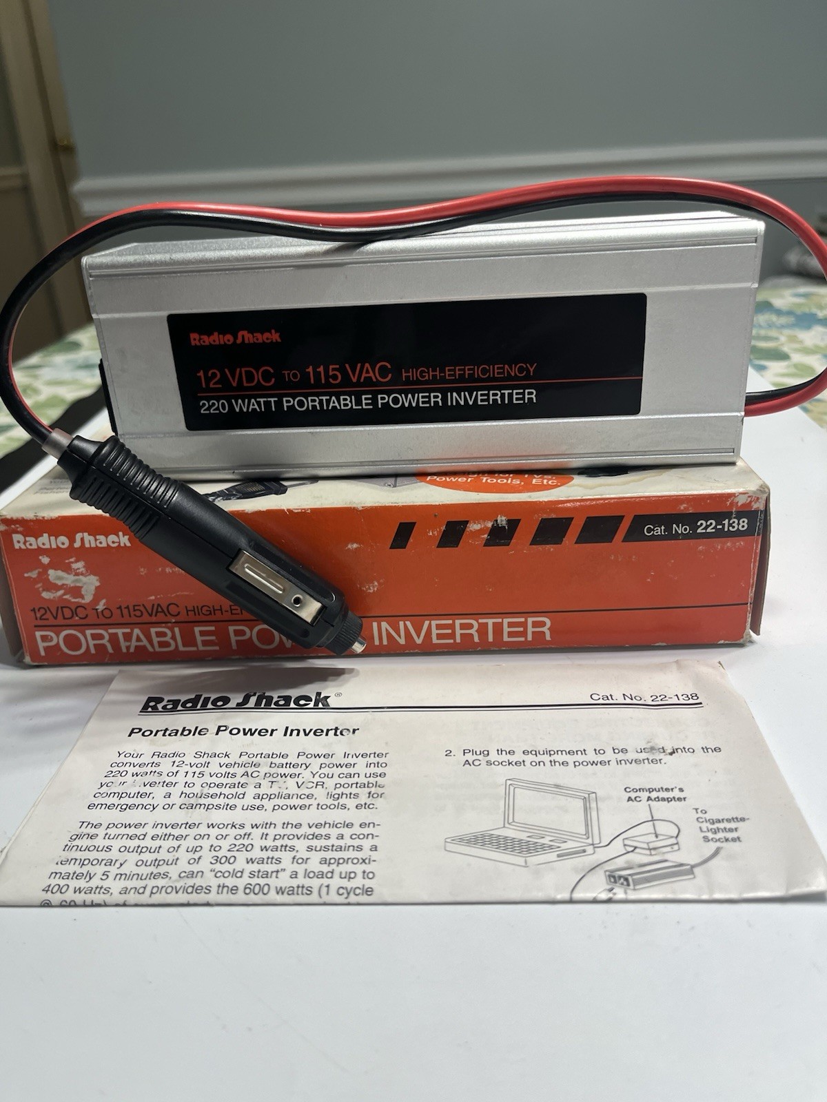 NOS RADIO SHACK 300W Car Power Inverter 12VDC to 115V (No. 22-138) TESTED