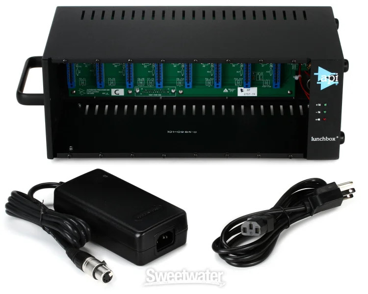 API 500-8 8-slot 500 Series Lunchbox