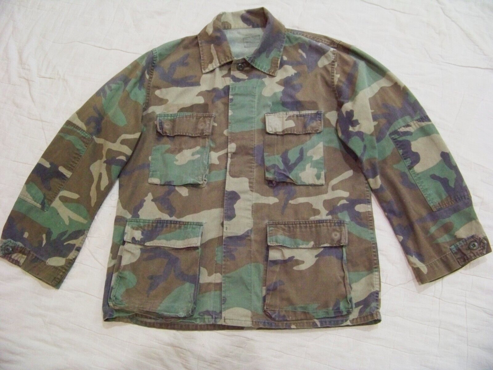 U.S. Military Camo Button Front Shirt / Light Jacket - Med-Reg (see measurements