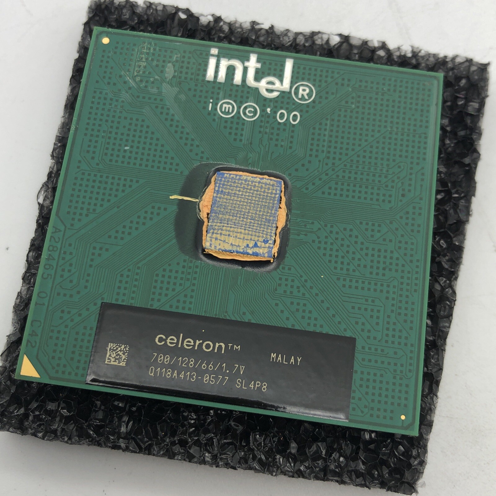 Intel Celeron CPU 700mhz 128KB 66mhz FSB Socket 370 1.7v Processor SL4P8 700