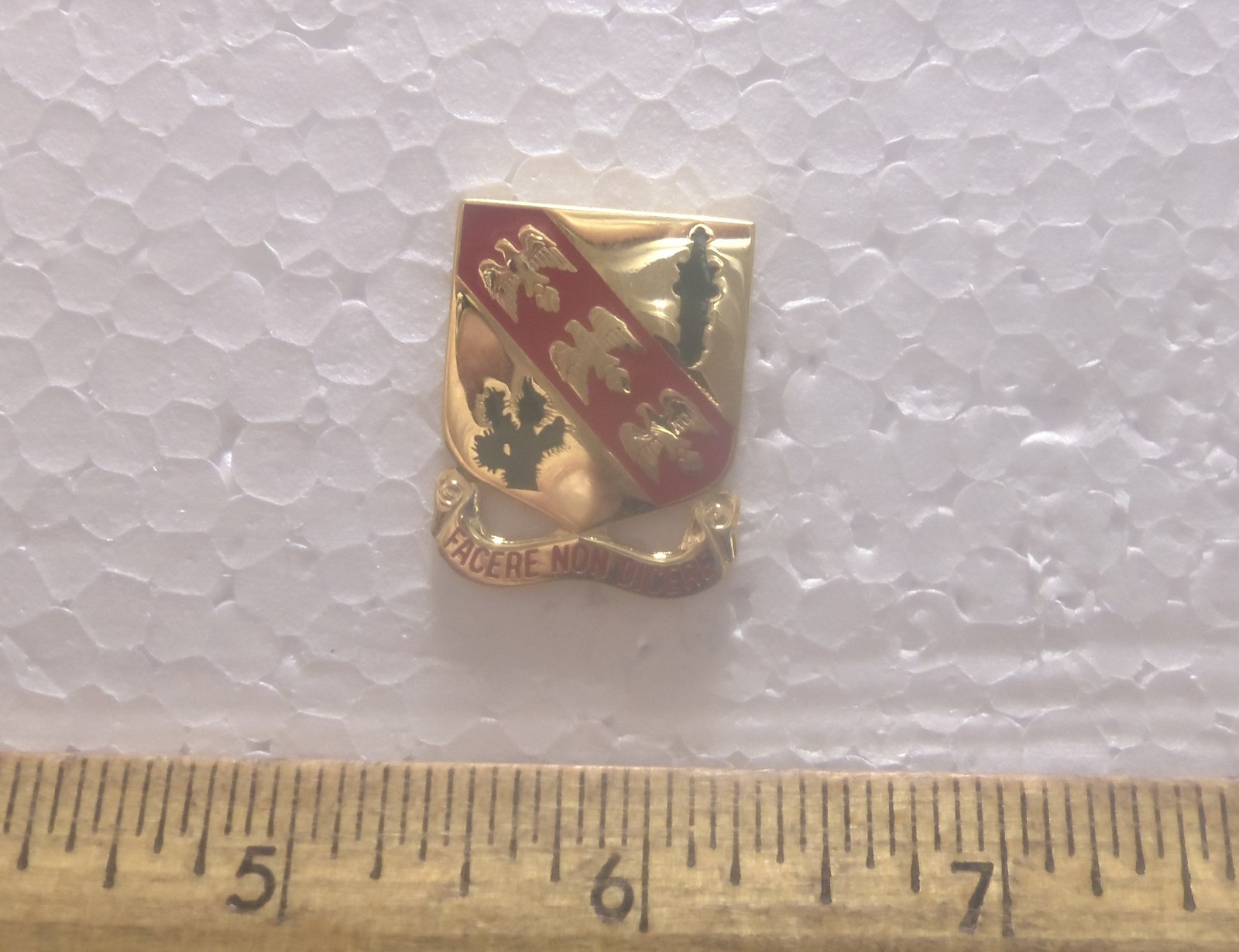 US Army - 107th Armored Cavalry Regiment – Distinctive Unit Insignia / Crest Pin