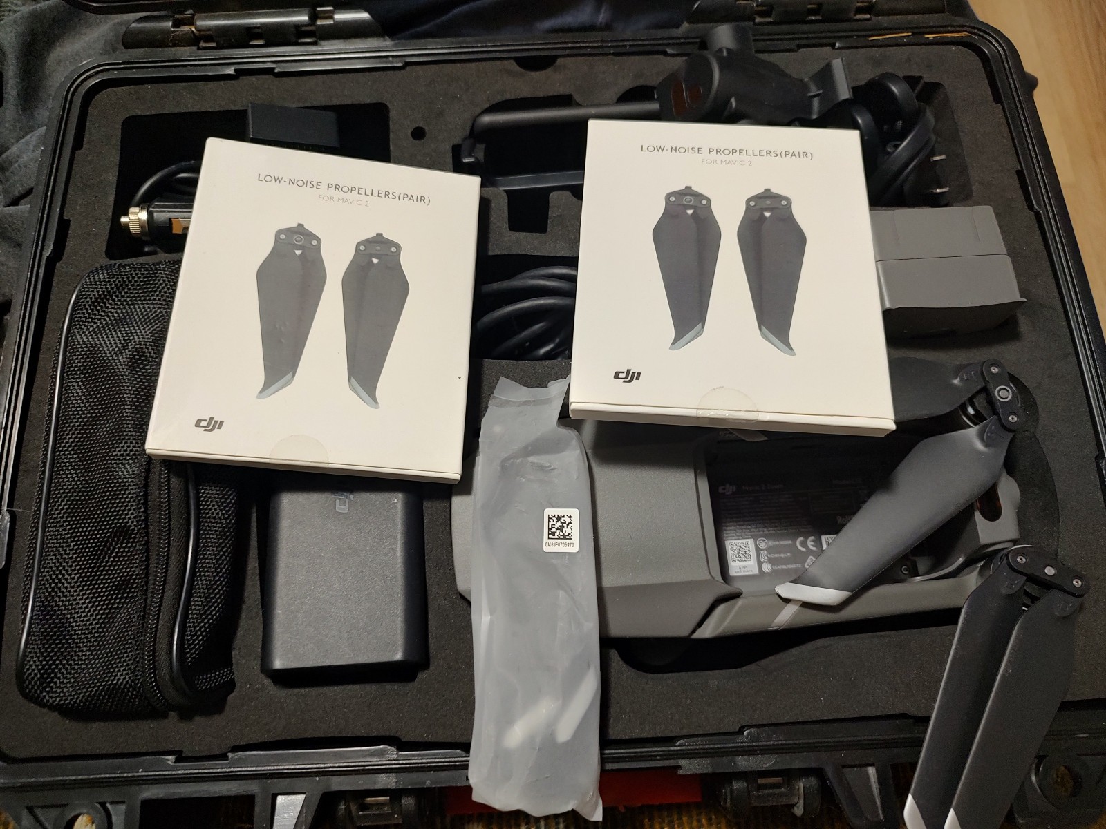Mavic 2 Pro/Zoom Drone with 4k camera and zoom capabilities