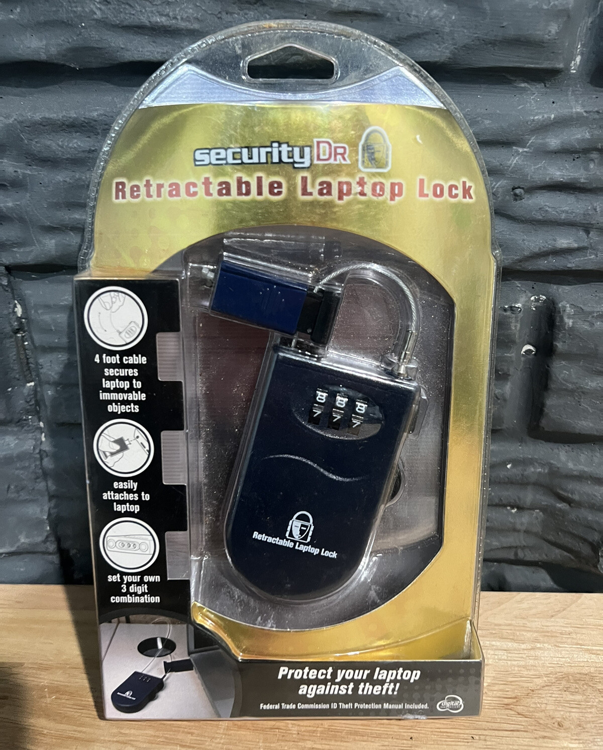 NIP SECURITY DR. RETRACTABLE LAPTOP LOCK NEW SEALED Clamshell Packaging