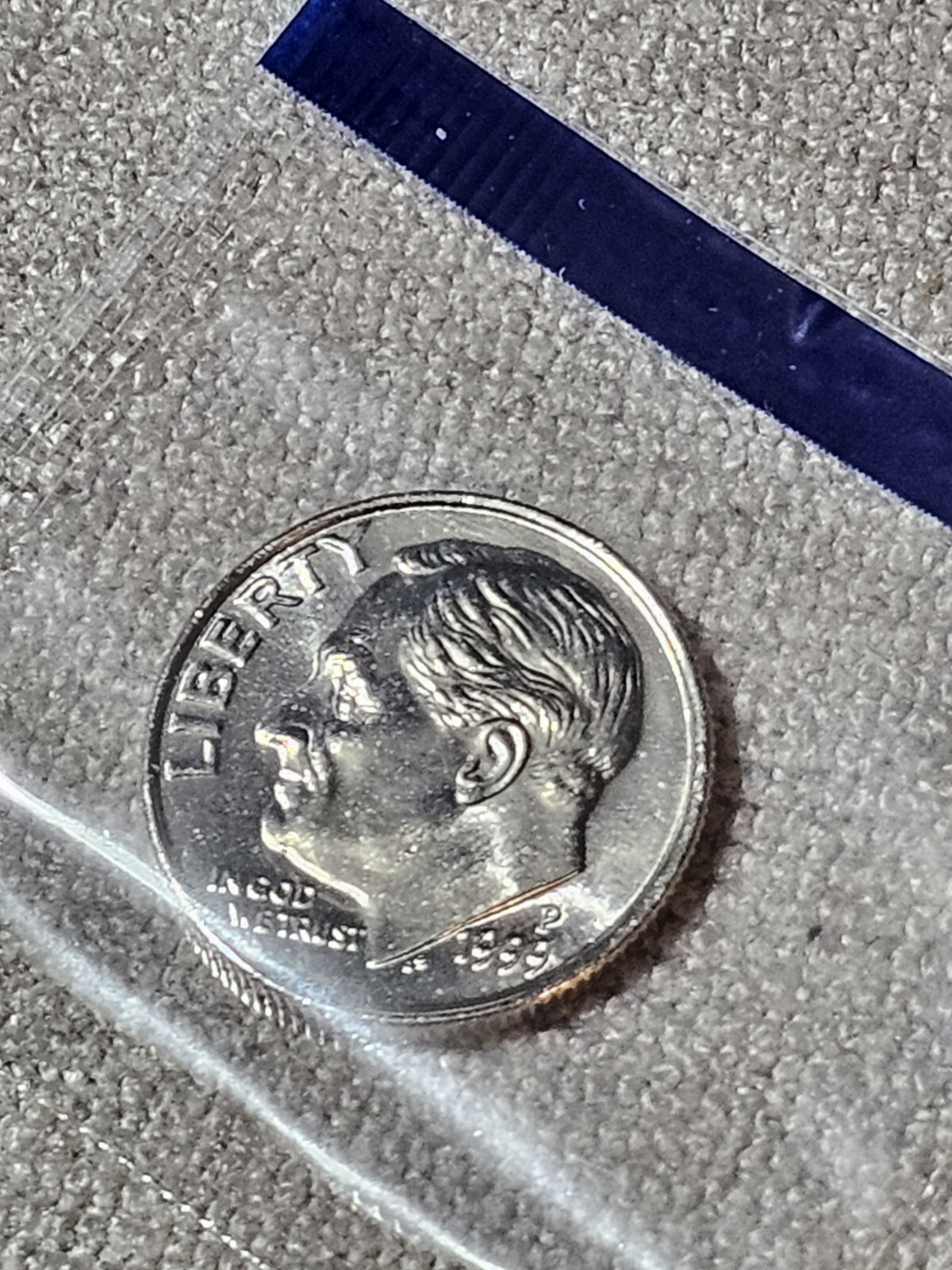 1999 P Roosevelt Dime Uncirculated from Mint Set In Original Cello